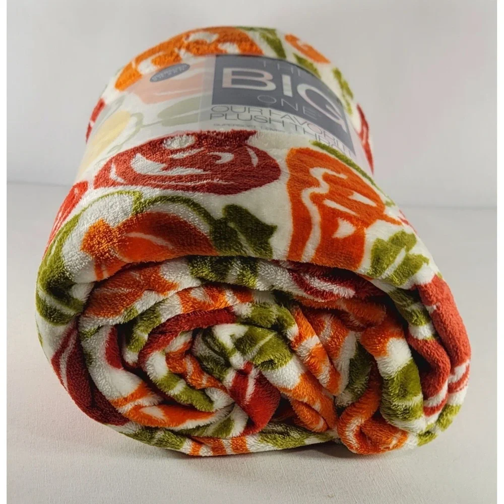The Big‎ One Jack-o-lantern Oversized Fleece Throw - 5' x 6' Halloween Pumpkins